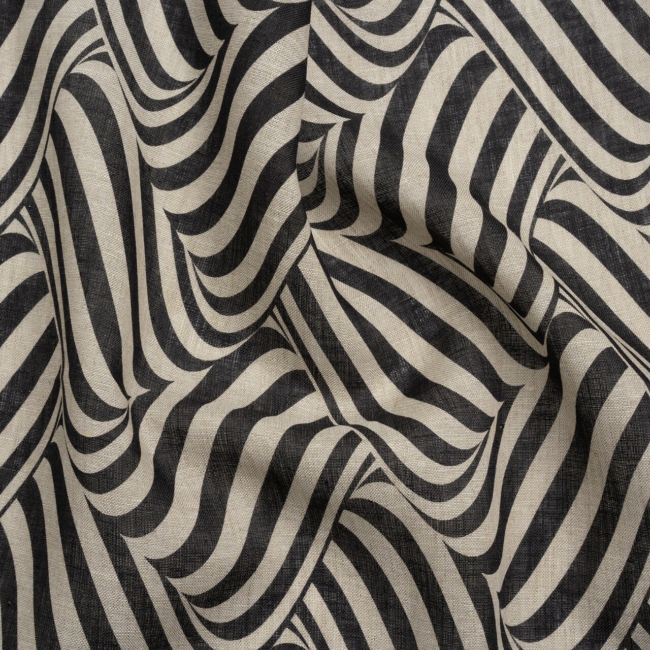 1 Yard Black and Beige Swirling Stripes Lightweight Linen Woven